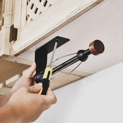 Modern Matte Black Stainless Steel Kitchen Paper Towel Holder Under Cabinet Wall Mount Single Hand Operation Household Magnetic Roll Tissue Rack With Wood Cap