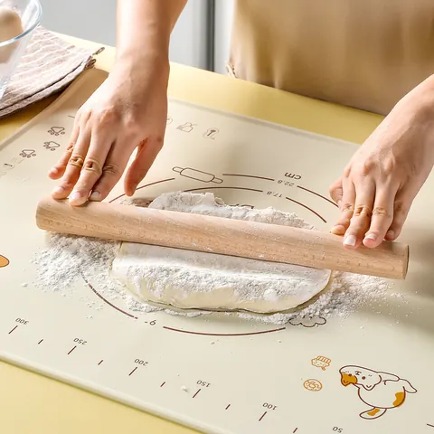 Extra Thick Silicone Pastry Mat With Measurements Cartoon Orange Cat Non-Slip Baking Mat Rolling Pin Scraper Set For Kneading Dough