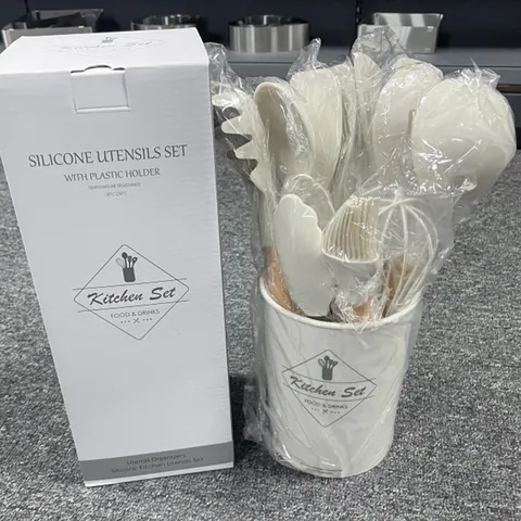 Utensili da Cucina in Silicone Con Manico in Legno Resistenti al Calore Antiaderenti Spatola Cucchiaio Frusta Pinze Supporto