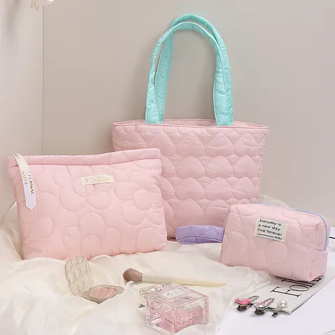 Borsa Cosmetica in Poliestere Trapuntata a Cuore Dolce Grande Capacità Portatile Colore a Contrasto Viaggio Beauty Case Donna Organizzatore Articoli da Toeletta