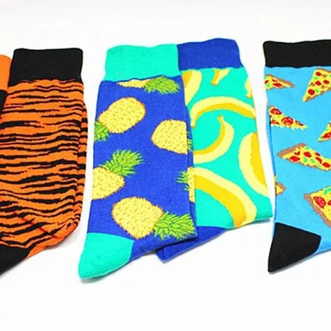 Men's Asymmetric Yin Yang Crew Socks Combed Cotton Skateboard Style Novelty Pattern Funny Mismatched Casual Mid Tube Cotton Socks