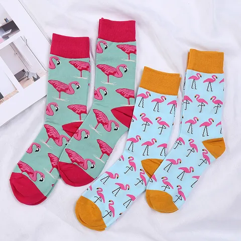 Unisex Flamingo Cartoon Baumwolle Wadenhohe Socken Atmungsaktiv Lässig Gestrickte Crew Socken Für Herren Damen Weich Elastisch