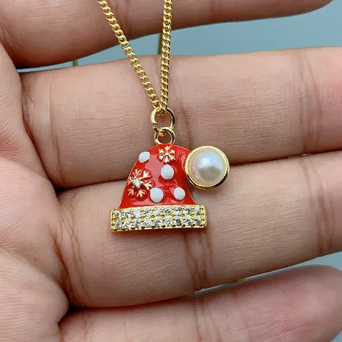 Women Christmas Santa Claus Hat Pendant Necklace Gold Plated Drip Oil Zirconia Festive Party Fashion Jewelry Accessory