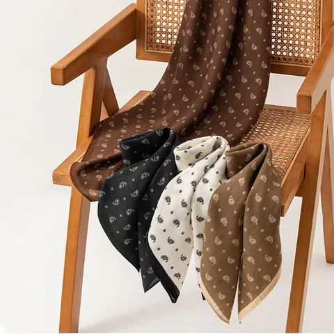 Carré de Soie Satin Vintage à Motif Paisley et Chevrons pour Femme Élégant Style Old Money Bandana Cheveux Protection Solaire