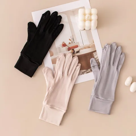 Women Mulberry Silk Sun Protection Gloves Thin Breathable Full Finger Touchscreen Driving Cycling UV Shielding Summer Mittens