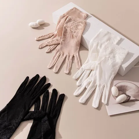 Women's Elegant Lace Sun Protection Gloves Vintage Silk Viscose Blend Touchscreen Driving Gloves Floral Pattern Accessories