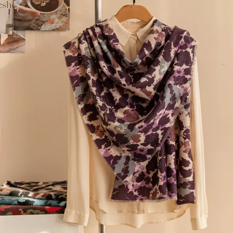 Retro Fashion Long Printed Scarf For Women Vintage Gradient Smudge Shawl Soft Polyester Wool Wrap Elegant Fringed Scarf
