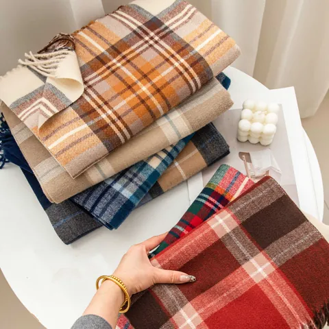 Vintage Plaid Scarf Women Winter Warm Checkered Shawl With Tassels Christmas Red Green Wrap Soft Retro Large Scarf For Cold Weather