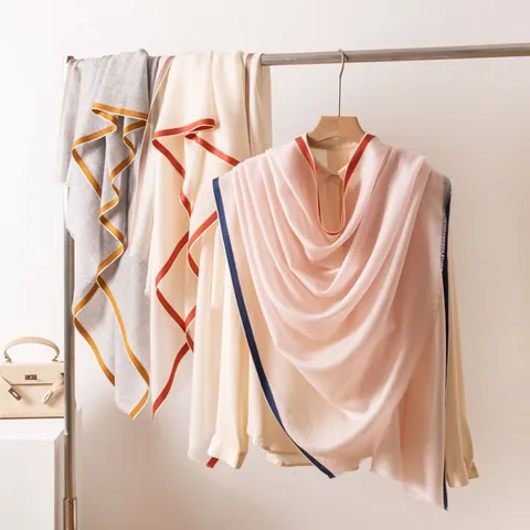 Elegant 100% Wool Jacquard Gradient Scarf For Women Light Luxury Thin Shawl Spring Summer Long Wrap With Fringed Edges