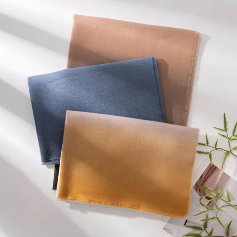 Bufanda Estampada Color Sólido Degradado Mujer Cálida Pashmina Chal Moda Ligera Suave Poliester Bufandas Invierno
