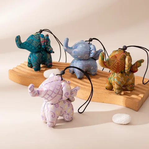 Handmade Mulberry Silk Embroidery Pendant Necklace Chinese Style Mascot Gourd Horse Rabbit Elephant Charm For Bag Car Decoration Gift
