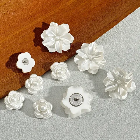 White Zinc Alloy Flower Decorative Buttons With Artificial Pearl Camellia Shape Elegant Sewing Buttons For Coats Sweaters Jackets Women
