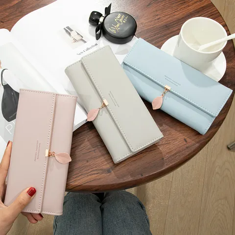 Women's Long PU Leather Trifold Wallet with Leaf Pendant Large Capacity Fresh Korean Style Student Handbag Clutch Purse