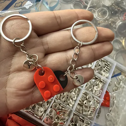 Heart Shaped Building Block Keychain Couple Initial Letter Keyring Alloy Plastic DIY Pendant Jewelry Gift For Valentine's Day