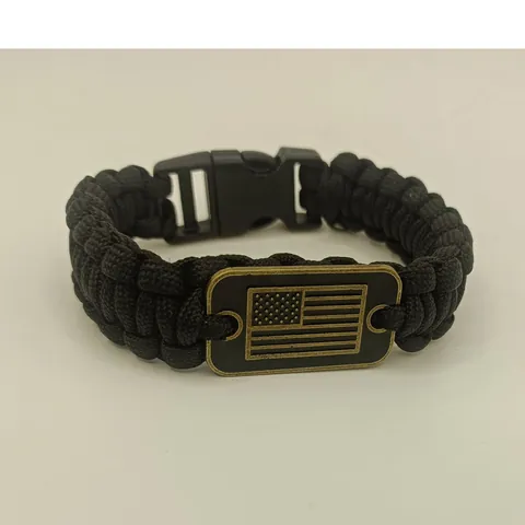 Outdoor Tactical Survival Paracord Bracelet With US Flag Alloy Nameplate Hand-Braided Nylon Rope Sports Wristband For Men Women