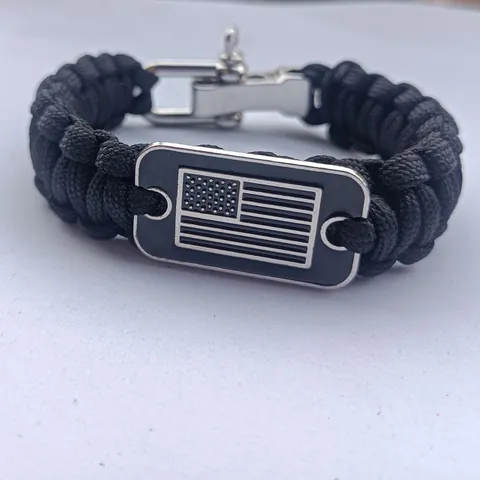 Pulsera de Paracord Con Hebilla Ajustable en Forma de U de Aleación de Zinc Placa de Identificación de la Bandera de EE. UU. Muñequera Trenzada Para Hombres Mujeres Joyería Deportiva Casual al Aire Libre