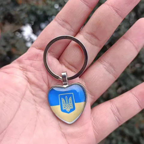 Llavero de Bandera de Ucrania Metal Vidrio Cabujón Colgante Corazón Redondo Emblema Nacional Tridente Ucraniano Joyería Regalo