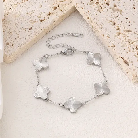Elegantes Edelstahl Vierblättriges Kleeblatt Armband Für Damen Leichter Luxus Strahlende Textur Gold Silber Galvanisiertes Kettenschmuck