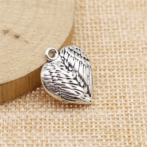 Antique Silver Metal 3D Heart Wing Pendant For Jewelry Making DIY Vintage Heart Wings Charms Findings Crafting Accessories
