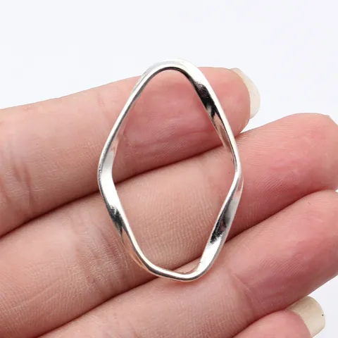 Colgantes de Anillo Ovalado Geométrico Retorcido Hueco Irregular Aleación de Zinc DIY Joyería Vintage Zakka Accesorios