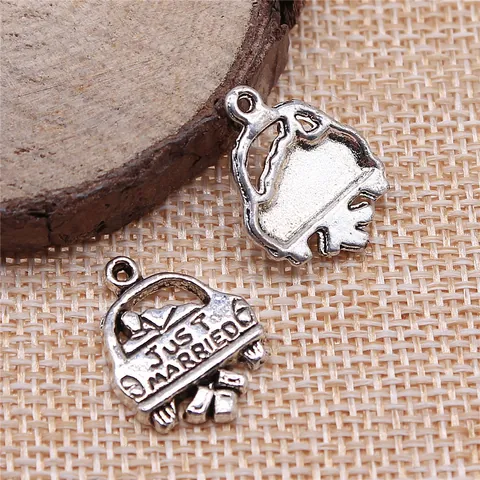 Antique Silver Zinc Alloy Just Married Car Charms For DIY Necklace Bracelet Jewelry Making Honeymoon Travel Car Pendant