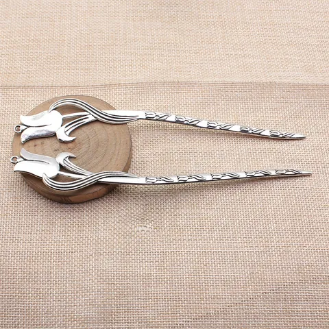 Vintage Ancient Silver Tulip Flower Metal Bookmark Large Embossed Zinc Alloy Page Marker DIY Stationery Gift For Book Lovers