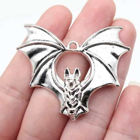 Antique Silver Bat Pendant Zinc Alloy Bat Wing Charm For DIY Jewelry Making Gothic Vintage Style Pendant Necklace Accessory