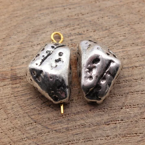 Vintage Antique Silver Zinc Alloy Triangle Rock Shape Hole Bead Irregular Stone Spacer Beads For DIY Jewelry Making Accessories