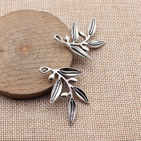 Vintage Zinc Alloy Olive Branch Pendant Retro Metallic Leaf Charms Electroplated Accessory For DIY Jewelry Making Necklaces