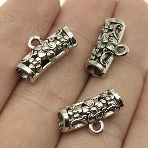 Connecteur Vintage en Alliage Argent Antique Floral pour Création de Bijoux Bélière en Relief Fleur de Prunier Accessoires DIY Bijouterie