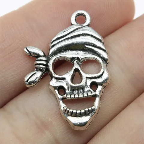 Piraten Totenkopf Anhänger für DIY Schmuckherstellung Antiksilber Metall Charms Halsketten Armbänder Gothic Zubehör