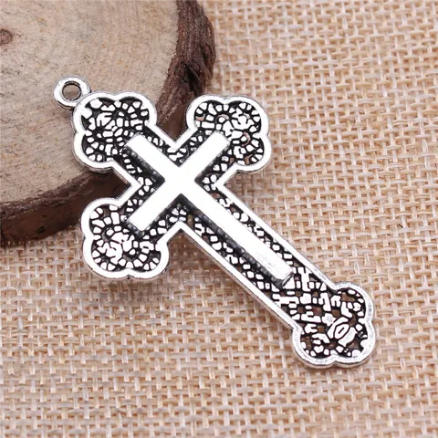 Vintage Metal Hollow Cross Pendant For DIY Jewelry Making Western Religious Retro Filigree Charms For Necklace Bracelet Making