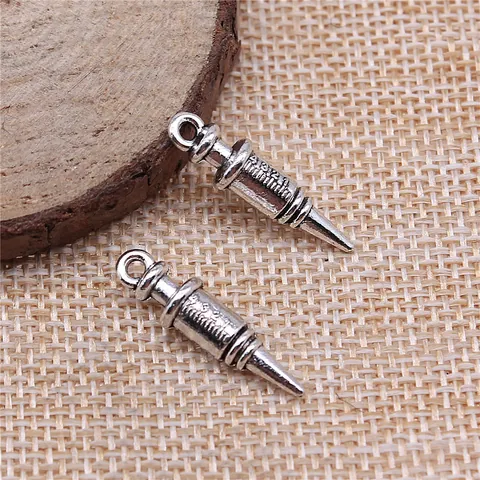 3D Syringe Pendant Antique Silver Metal Alloy Medical Tool Charm For DIY Necklace Bracelet Jewelry Making Supplies Vintage Style