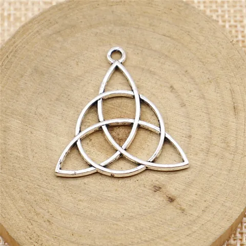 Vintage Alloy Triquetra Celtic Knot Amulet Pendant For DIY Jewelry Making Wiccan Viking Geometric Charm Necklace Accessories