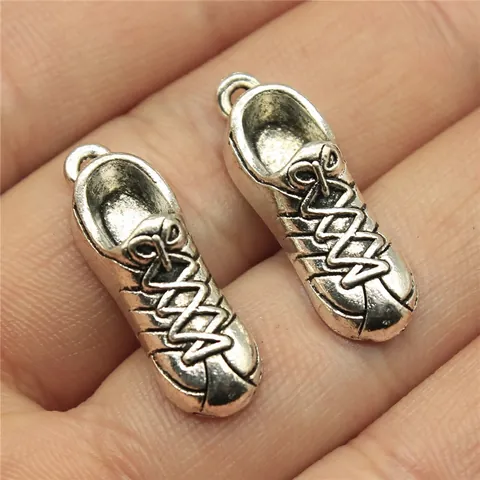 Antique Silver Alloy Sport Shoe Pendant 3D Sneaker Charm For DIY Jewelry Making Necklace Bracelet Key Chain Accessory