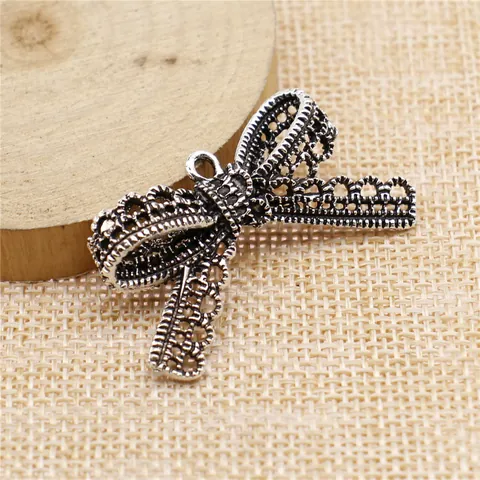 Vintage Antique Silver Zinc Alloy Bow Pendant Hollow Lace Bowknot Charms For DIY Jewelry Making Accessories Gift
