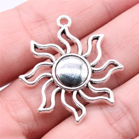 Ciondolo a Forma di Sole in Lega di Zinco Retrò per la Creazione di Gioielli Sole Celeste Fai-da-te Collana Bracciale Orecchini Accessori