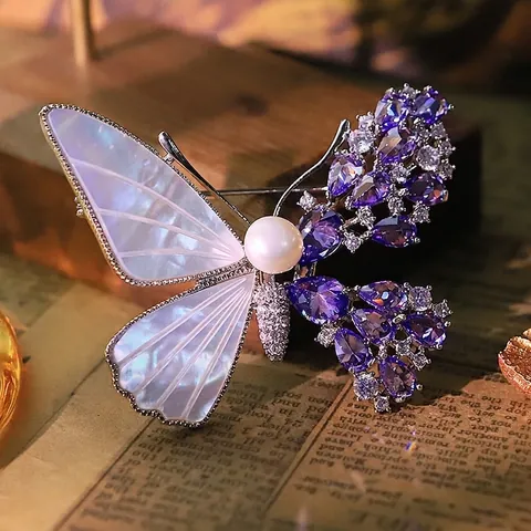 Vintage Original Butterfly Brooch For Women With Natural Pearl Shell And Purple Zirconia Inlaid Silver Plated Fashion Jewelry