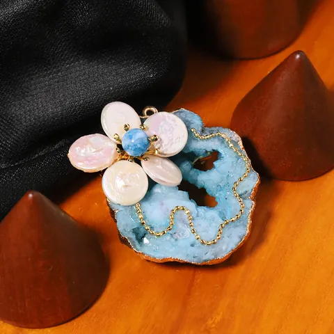 Handmade Baroque Freshwater Pearl Flower Brooch Blue Druzy Crystal For Women Elegant Floral Jewelry Pin Pendant Dual Use