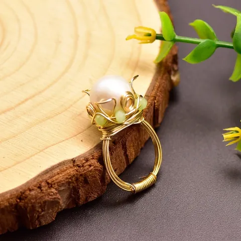 Handmade Wire Wrapped Freshwater Pearl Ring For Women Vintage Gold Plated Alloy Baroque Large Pearl Leaf Ring Jewelry