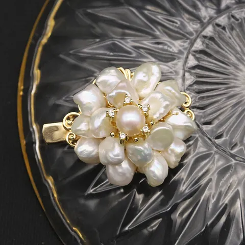 Fermaglio per Capelli con Perle Naturali d'Acqua Dolce Fatto a Mano Vintage Placcato Oro Fiore Farfalla Libellula Accessorio per Donne