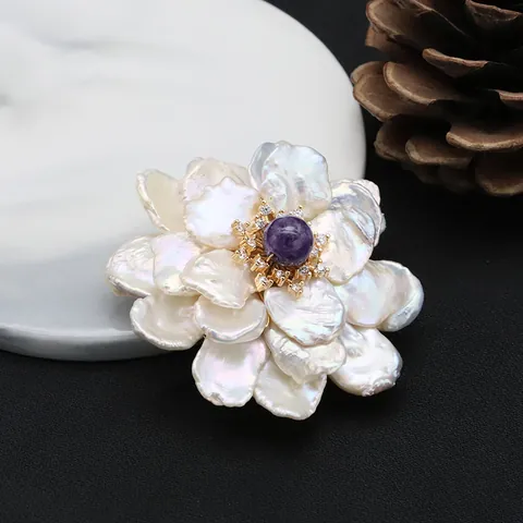 Handmade Freshwater Baroque Pearl Flower Brooch For Women Luxury Alloy Rhinestone Floral Pins Vintage Wedding Party Jewelry Gift