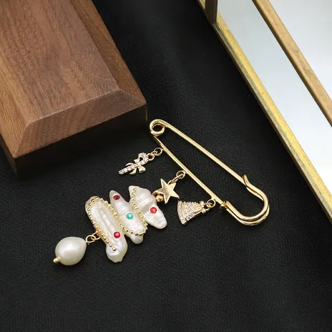 Natural Freshwater Pearl Christmas Tree Brooch For Women Light Luxury Alloy Rhinestone Reindeer Bell Pendant Necklace Earrings Bracelet Festive Jewelry