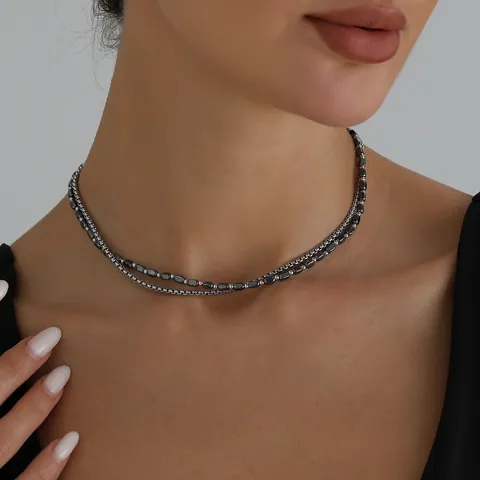 Collana a Doppio Strato di Moda Europea e Americana con Perline di Ematite per Donna Stile ins Catena in Lega d'Argento Girocollo Geometrico Gioielli