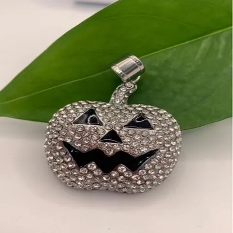 Collana con Ciondolo a Forma di Zucca di Halloween Jack-O-Lantern in Lega di Strass a Forma di Faccia da Fantasma per Gioielli da Festa Festivi