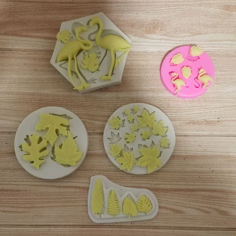 Flamingo Maple Leaf Monstera Silicone Mold Tropical Plant Tree Leaf Shape Chocolate Cake Decoration Fondue Sugarcraft Baking Tool