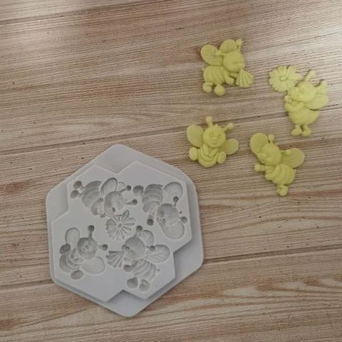 Flying Bee Silicone Mold For Chocolate Fondant Cake Decorating Hexagon Honeycomb Bee Flower 3D Candy Soap Jelly Baking Mold