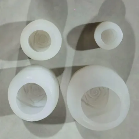 Stampo per Sfere di Ghiaccio in Silicone a Forma di Rosa 3D Vassoio per Cubetti di Ghiaccio a Forma di Fiore per Decorazione di Torte di San Valentino Strumenti da Cucina