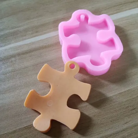 Puzzle Shape Silicone Mold For DIY Keychain Resin Casting Aromatherapy Car Scent Chocolate Cookie Mold Pink Silicone Craft Tool