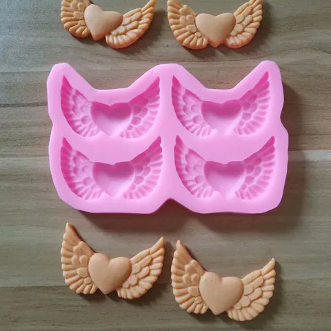 Heart Wing Silicone Mold Pink Baking Cake Decoration Molds DIY Chocolate Cookie Mold 3-Cavity 4-Cavity Kitchen Utensils